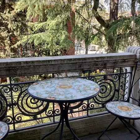 Nobili Libardi - Basevi Pensión 4*